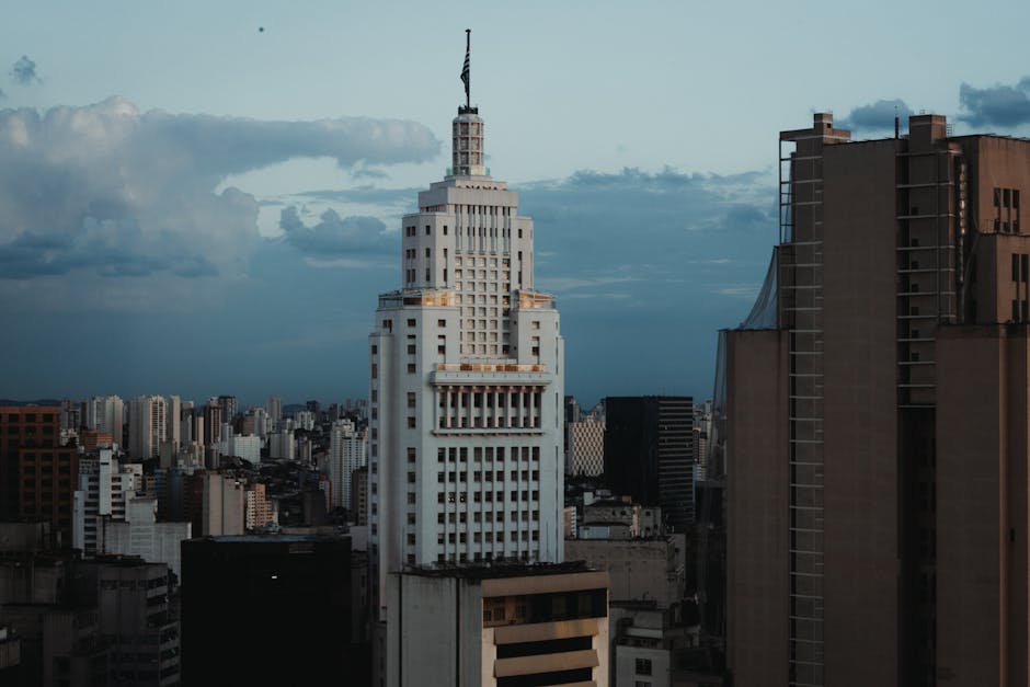 Former Panama President Martinelli Seeks Asylum in Colombia